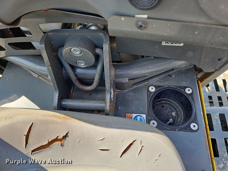 image for item MD9976 2016 Wacker Neuson CRT60-74L  power trowel