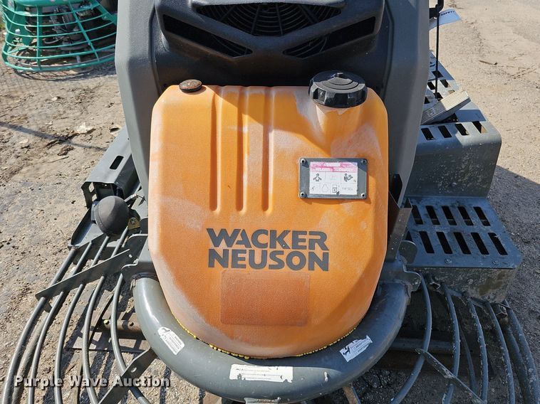 image for item MD9976 2016 Wacker Neuson CRT60-74L  power trowel