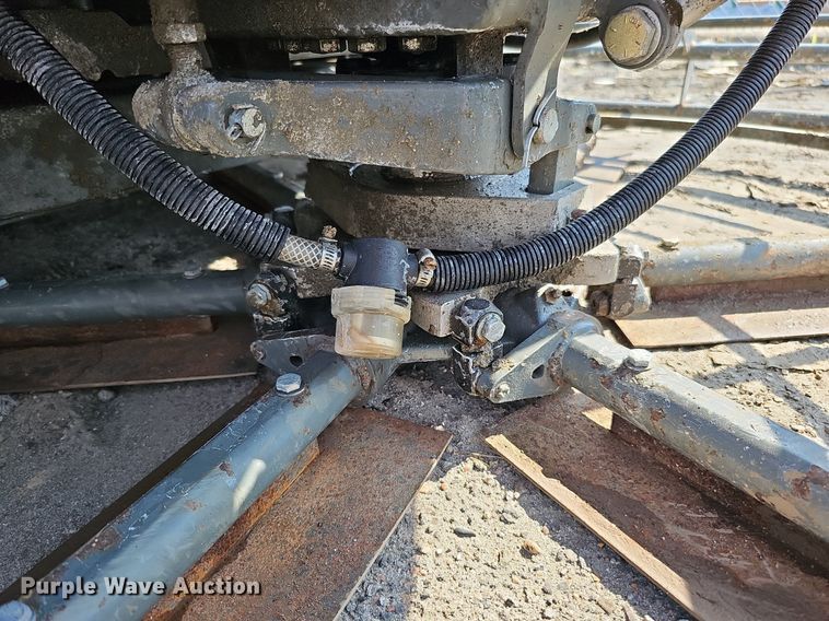 image for item MD9976 2016 Wacker Neuson CRT60-74L  power trowel