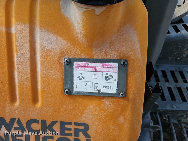 image for item MD9976 2016 Wacker Neuson CRT60-74L  power trowel