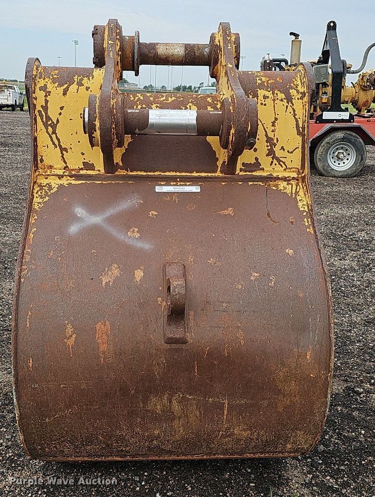 image for item MD9981 40" W excavator bucket