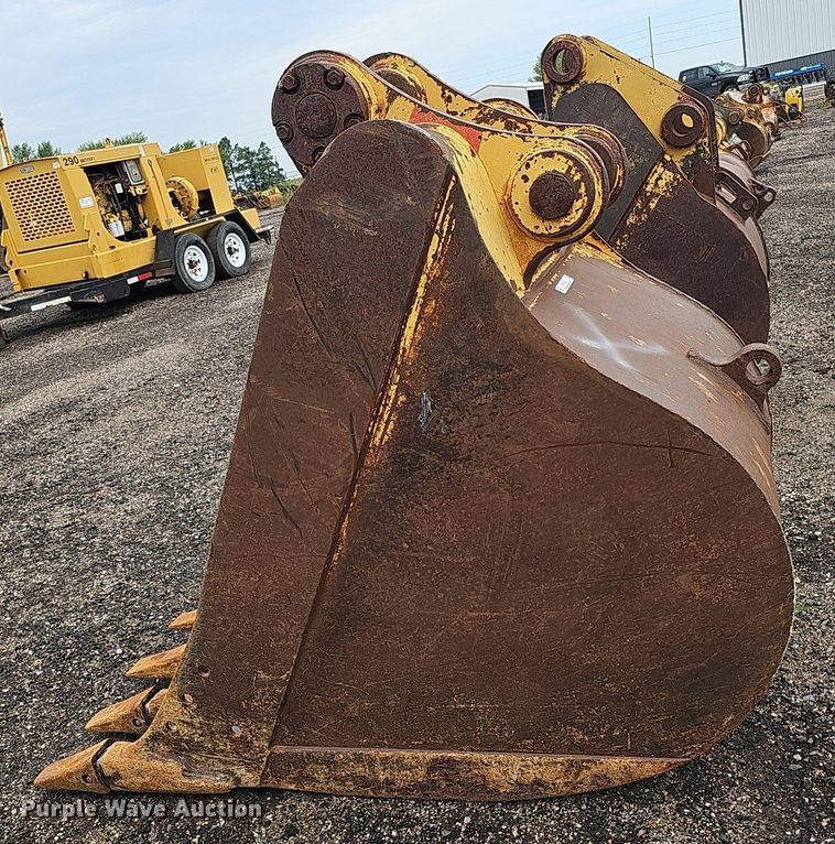 image for item MD9981 40" W excavator bucket