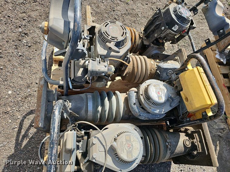 image for item MD9982 (4) plate compactors