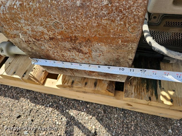 image for item MD9982 (4) plate compactors