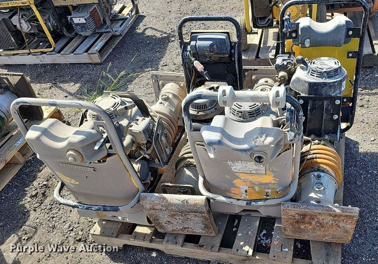 image for item MD9984 (4) plate compactors