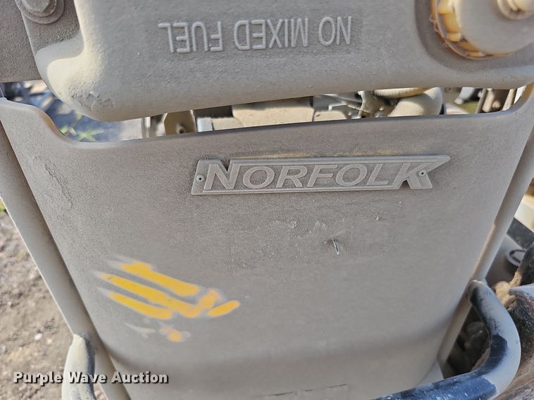 image for item MD9984 (4) plate compactors