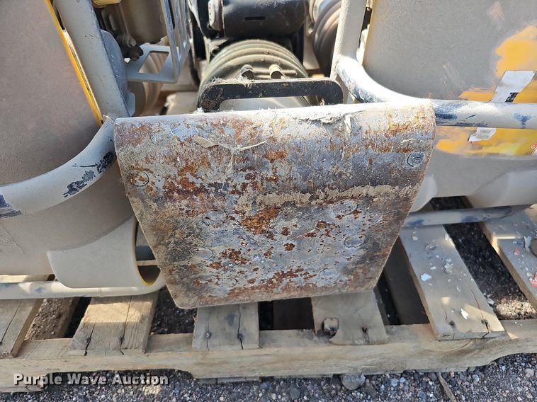 image for item MD9984 (4) plate compactors