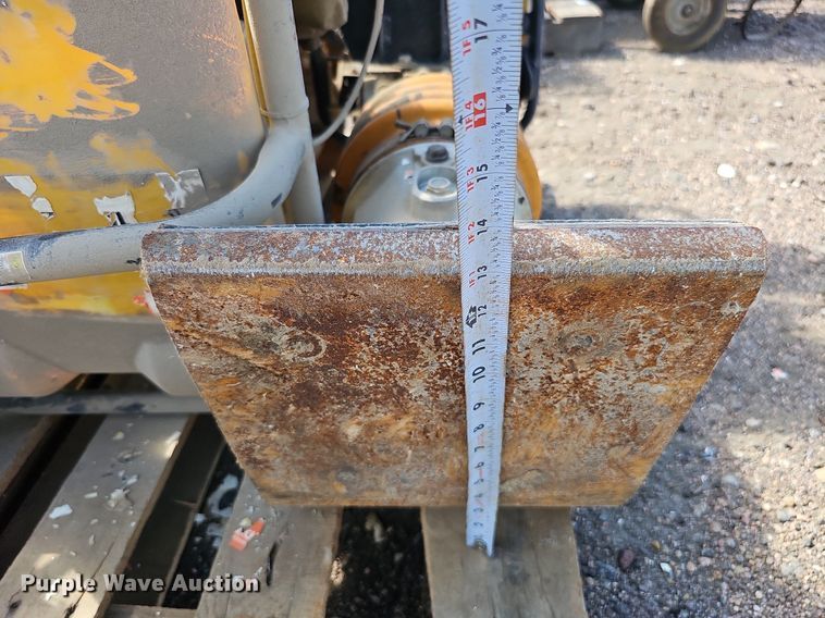 image for item MD9984 (4) plate compactors