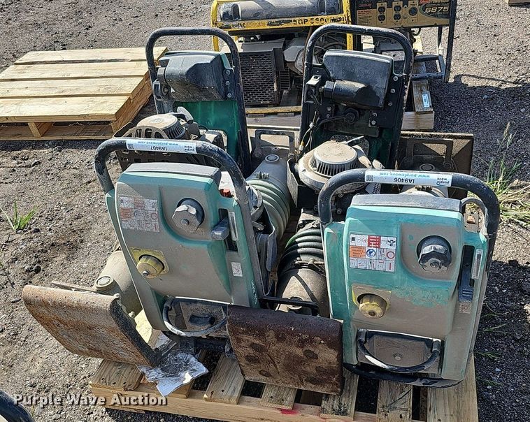 image for item MD9985 (4) Wacker Neuson plate compactors