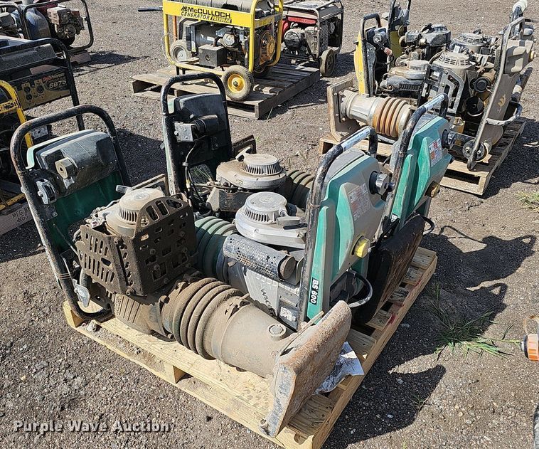 image for item MD9985 (4) Wacker Neuson plate compactors