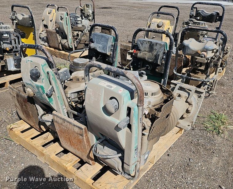 image for item MD9985 (4) Wacker Neuson plate compactors