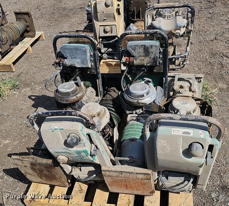 image for item MD9985 (4) Wacker Neuson plate compactors