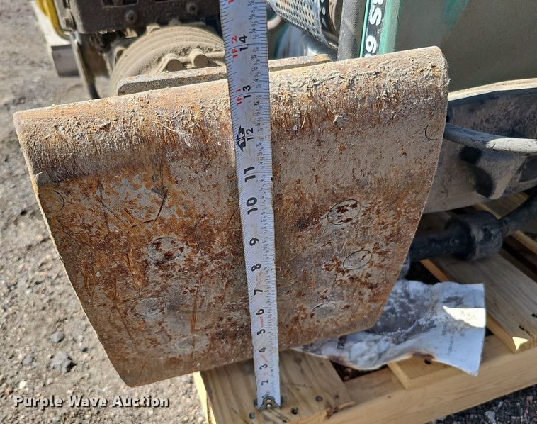 image for item MD9985 (4) Wacker Neuson plate compactors