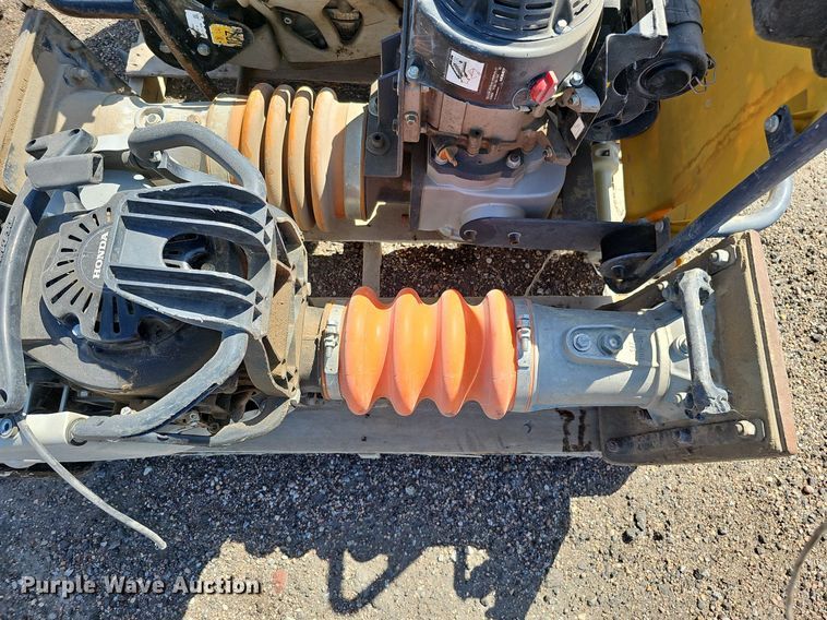 image for item MD9990 (4) plate compactors