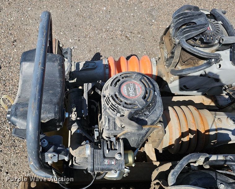 image for item MD9990 (4) plate compactors