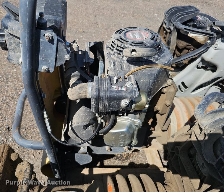 image for item MD9990 (4) plate compactors