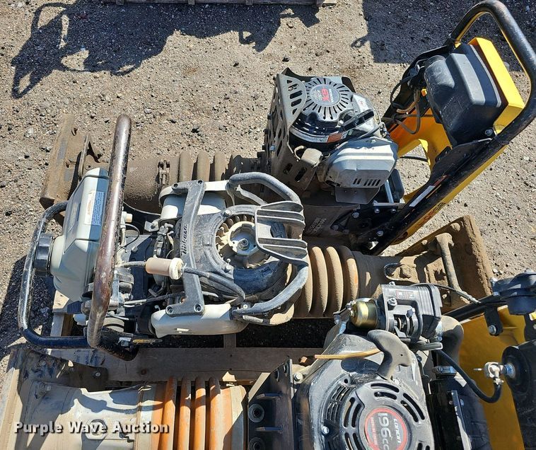 image for item MD9990 (4) plate compactors