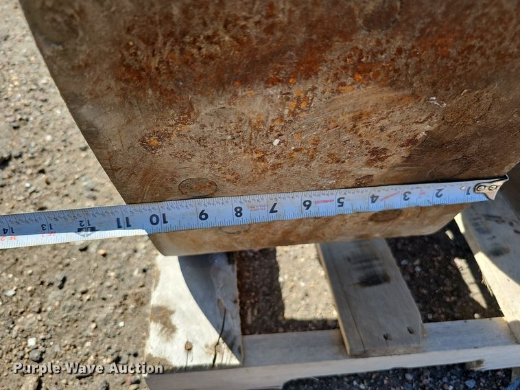 image for item MD9990 (4) plate compactors