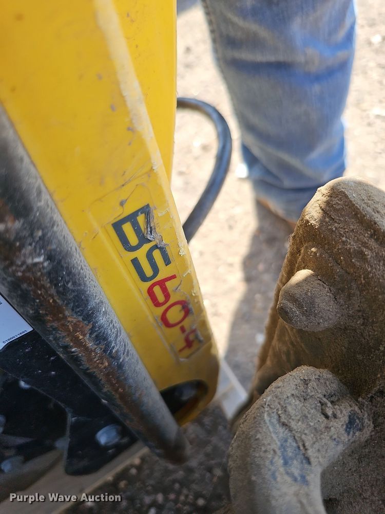 image for item MD9990 (4) plate compactors