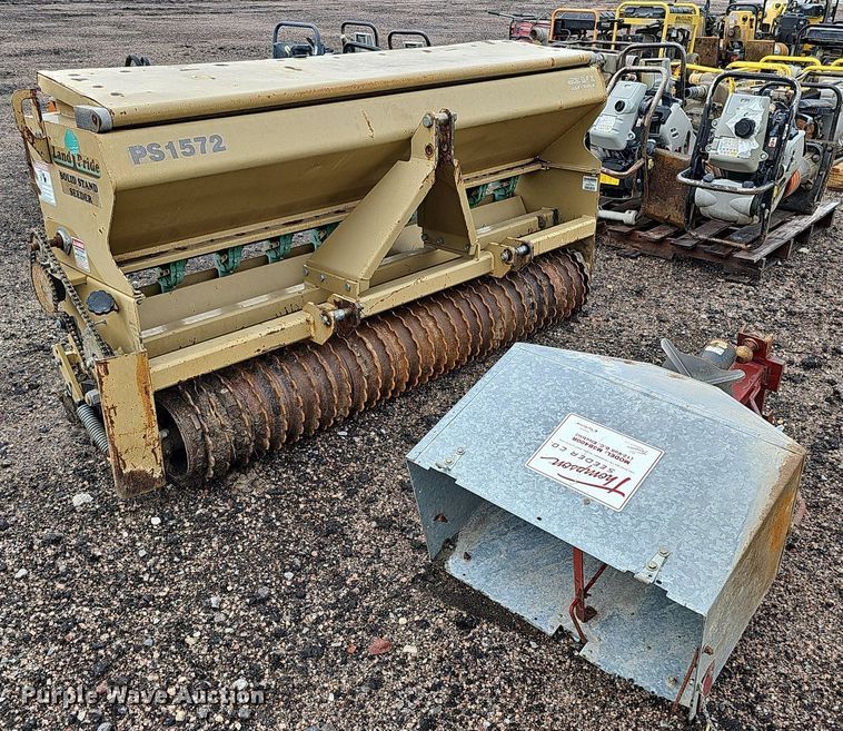 image for item MD9992 Land Pride PS152  seeder