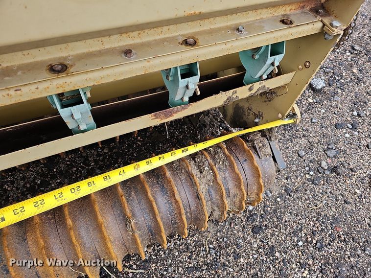 image for item MD9992 Land Pride PS152  seeder