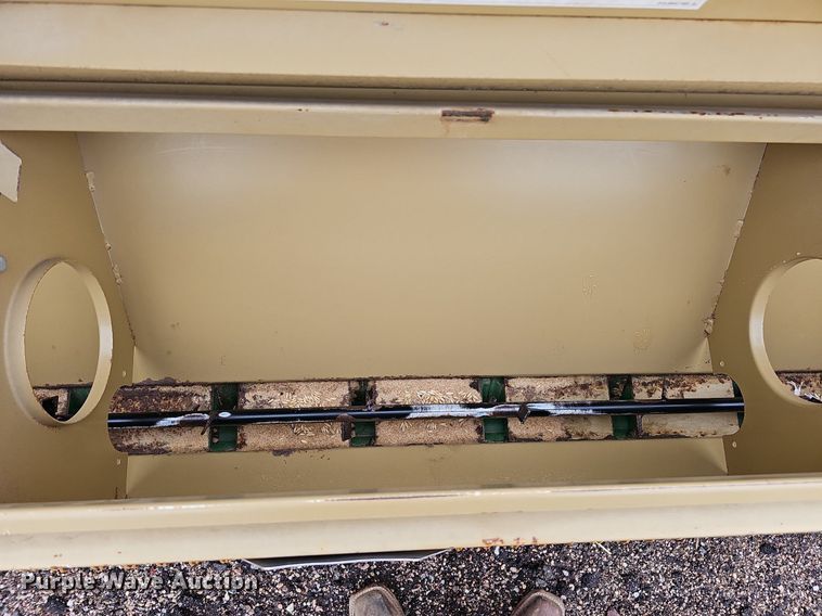 image for item MD9992 Land Pride PS152  seeder