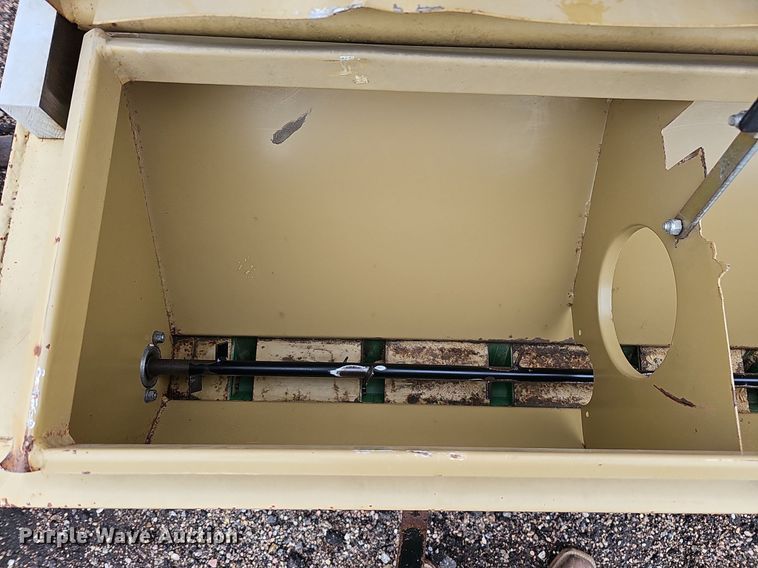 image for item MD9992 Land Pride PS152  seeder