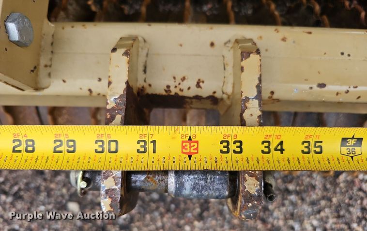 image for item MD9992 Land Pride PS152  seeder