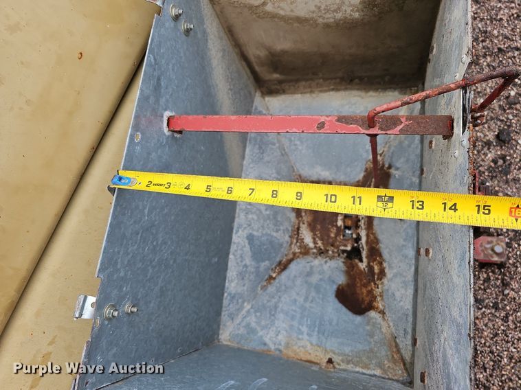 image for item MD9992 Land Pride PS152  seeder