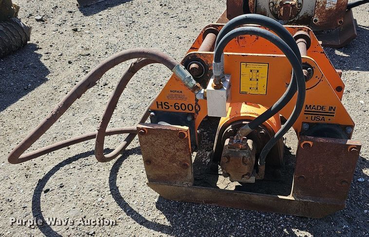 image for item MD9993 Stanley HS6005  excavator plate compactor