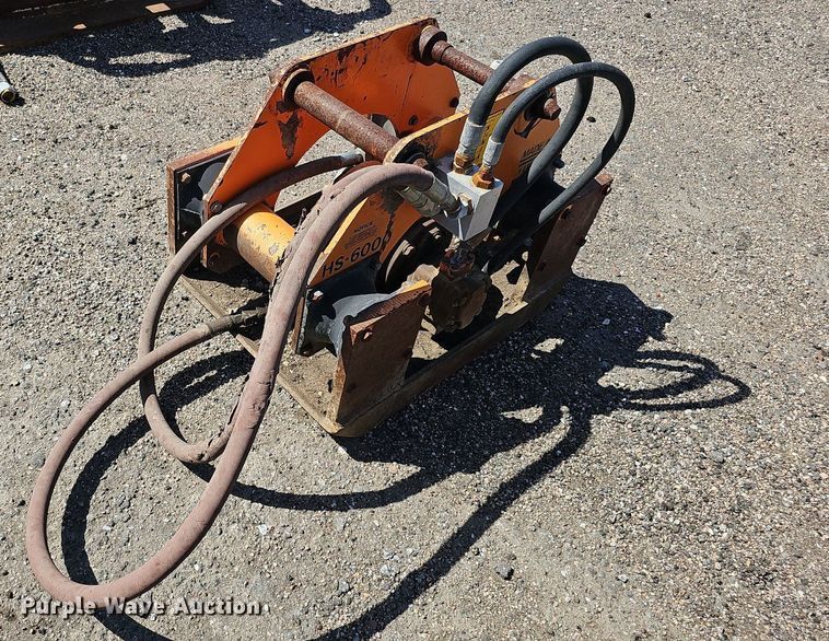 image for item MD9993 Stanley HS6005  excavator plate compactor