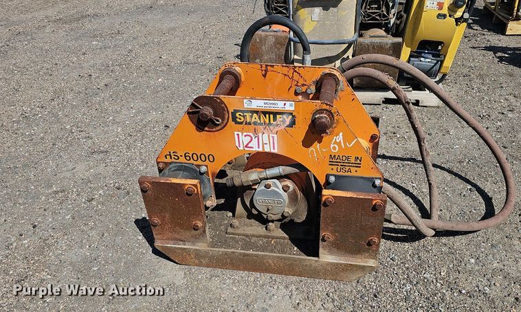 image for item MD9993 Stanley HS6005  excavator plate compactor