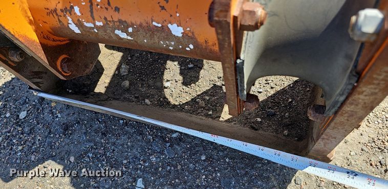 image for item MD9993 Stanley HS6005  excavator plate compactor