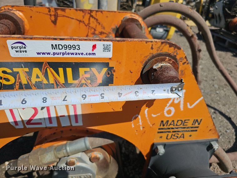 image for item MD9993 Stanley HS6005  excavator plate compactor