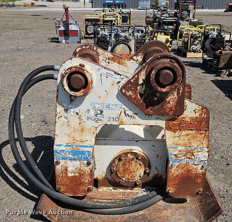 image for item MD9994 Kent KHP 210 II  excavator plate compactor