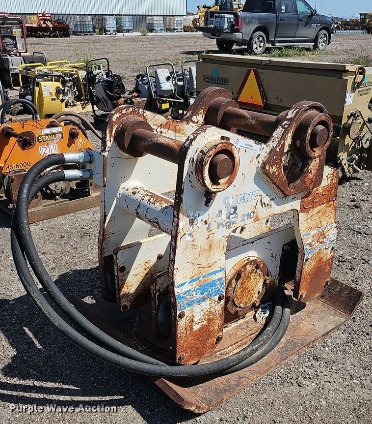 image for item MD9994 Kent KHP 210 II  excavator plate compactor
