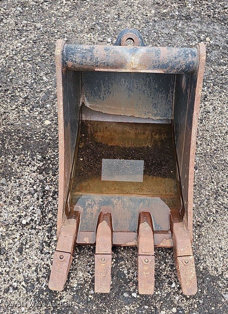 image for item MD9995 (3) excavator buckets