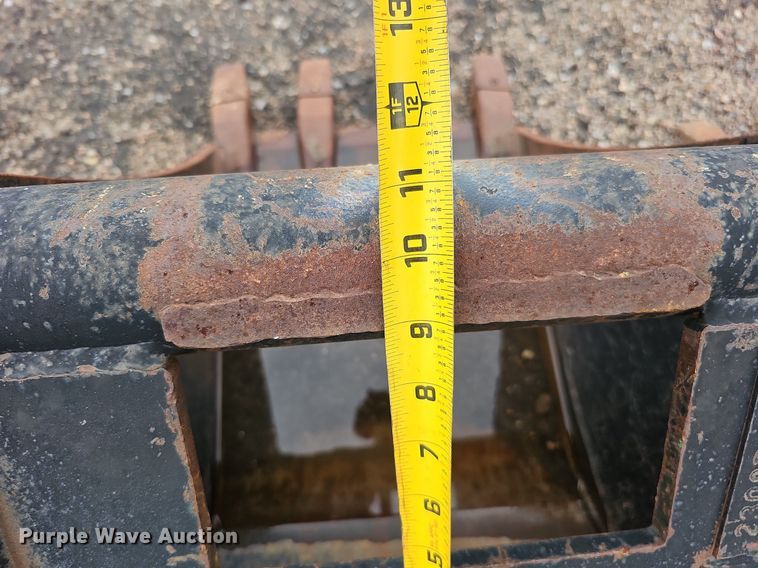 image for item MD9995 (3) excavator buckets