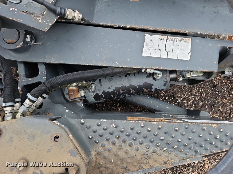 image for item MD9996 2008 Bobcat Dozer 96  skid steer dozer blade