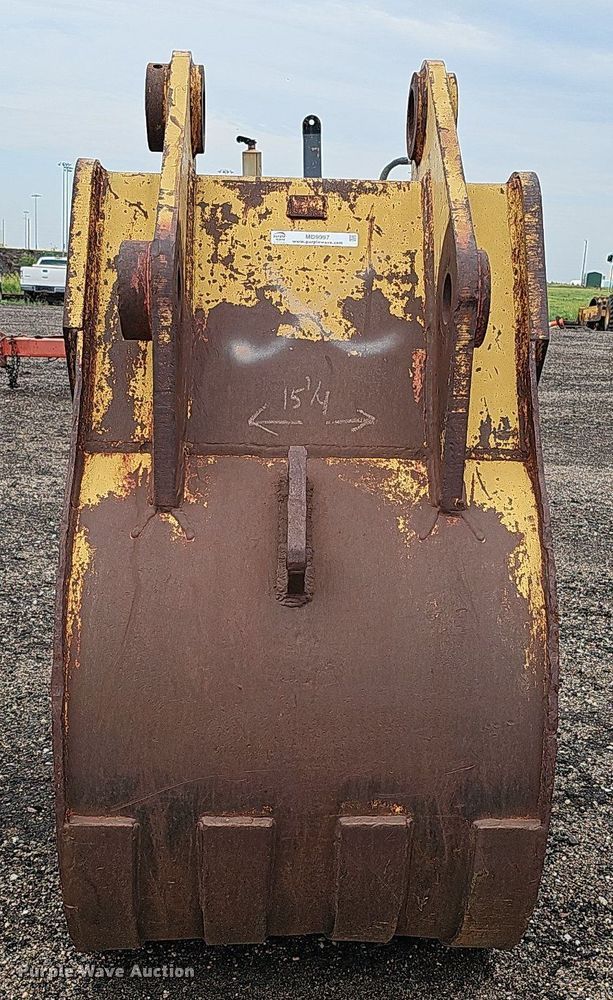 image for item MD9997 Kobelco 912  36"W excavator bucket