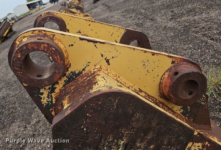 image for item MD9997 Kobelco 912  36"W excavator bucket