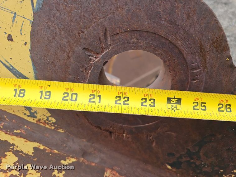 image for item MD9997 Kobelco 912  36"W excavator bucket