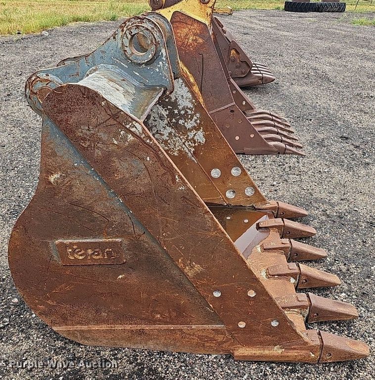 image for item MD9999 Teran  49" W excavator bucket