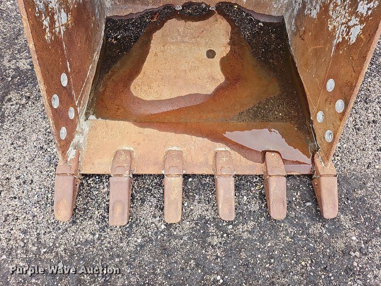 image for item MD9999 Teran  49" W excavator bucket
