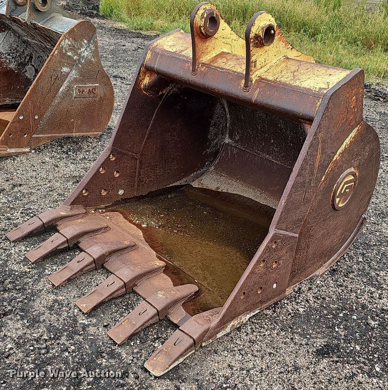image for item ME9000 CF  48" W excavator bucket