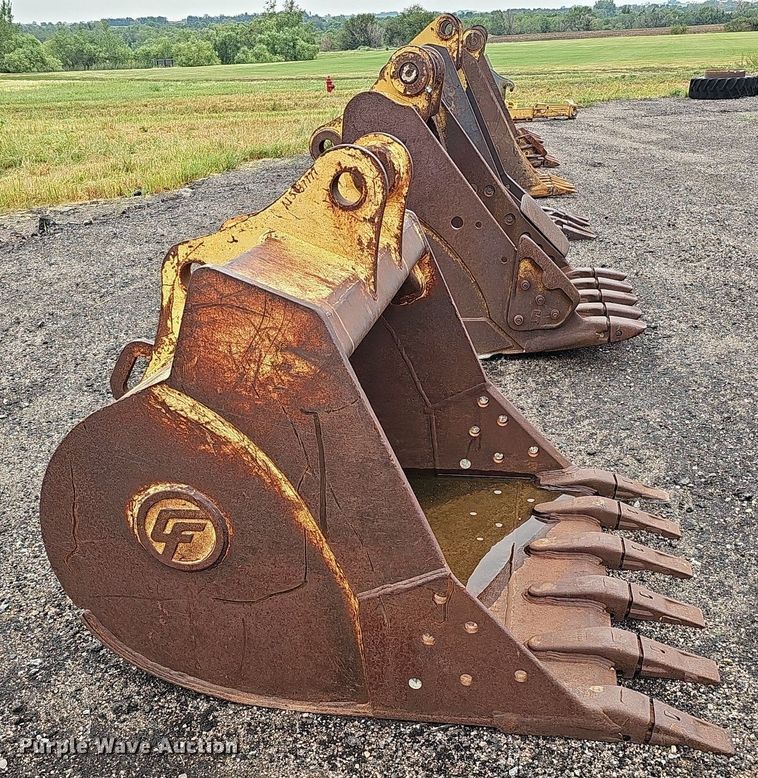 image for item ME9000 CF  48" W excavator bucket