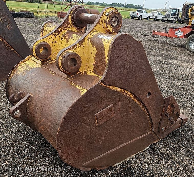 image for item ME9001 Caterpillar  50" W excavator bucket