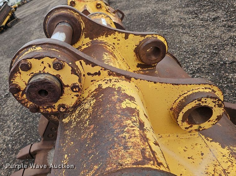 image for item ME9001 Caterpillar  50" W excavator bucket