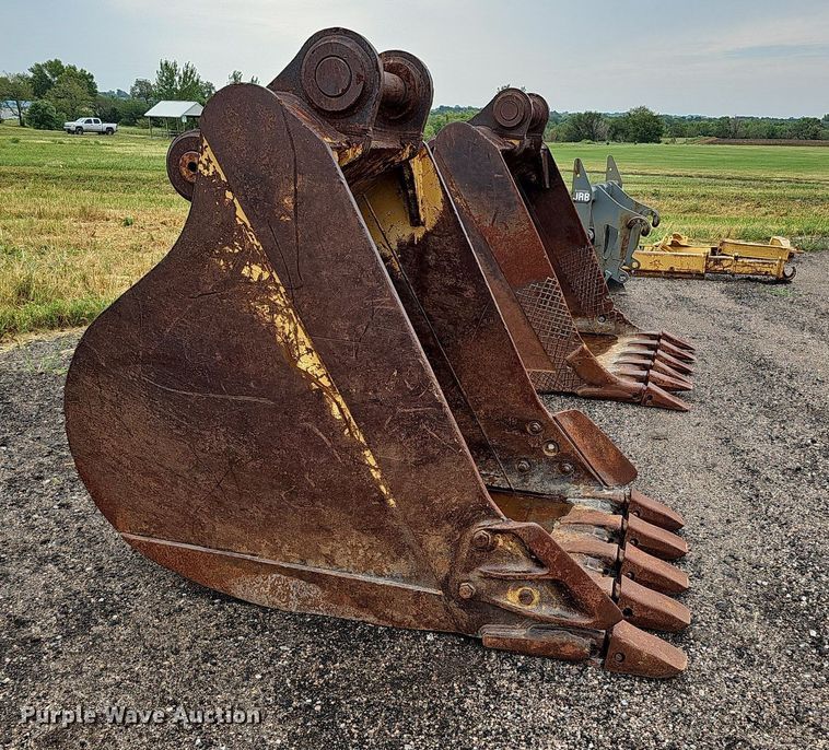 image for item ME9003 41" W excavator bucket