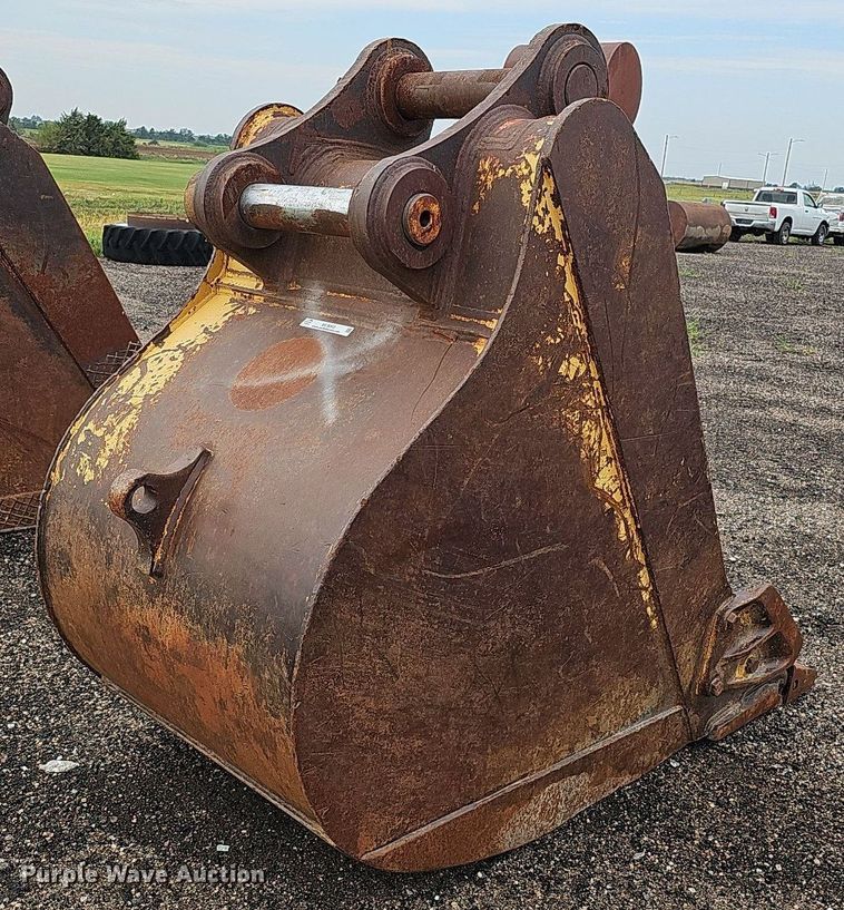 image for item ME9003 41" W excavator bucket